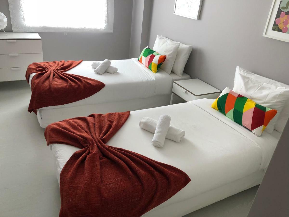 Gamboa Surf Apartment Peniche Bagian luar foto