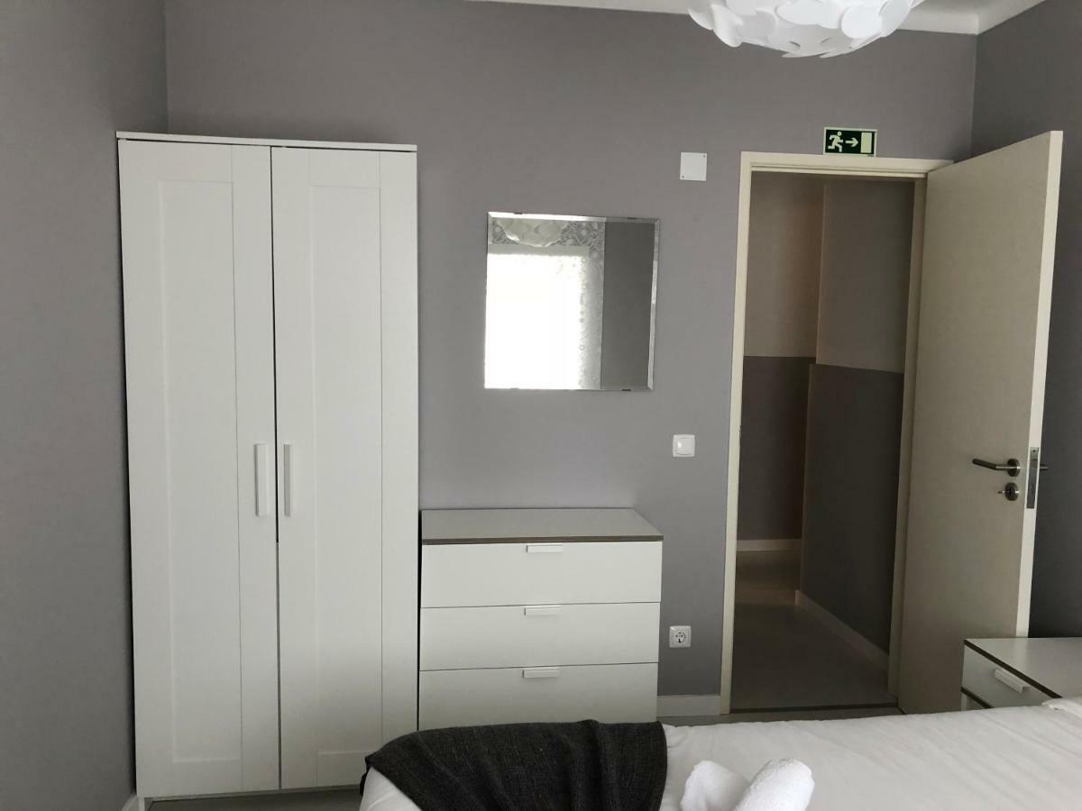 Gamboa Surf Apartment Peniche Bagian luar foto